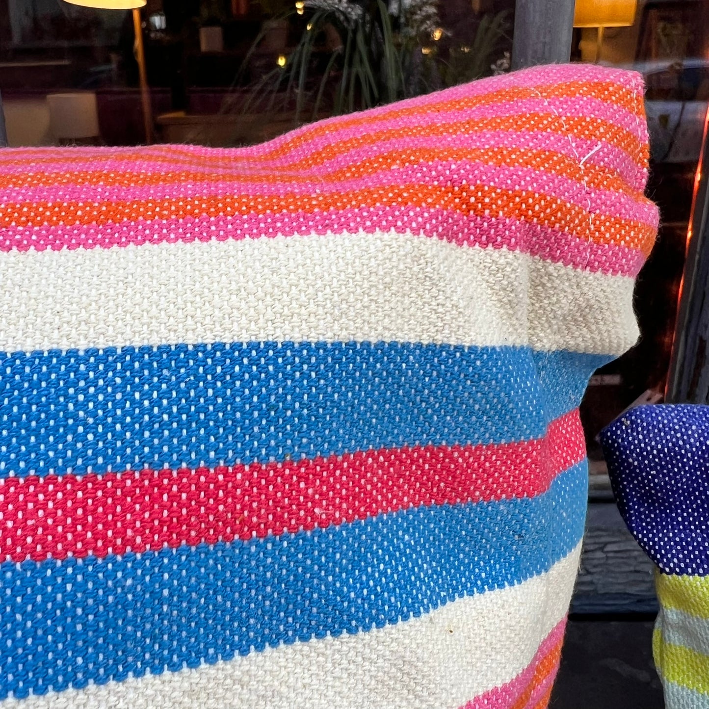 Cojin Algodon rayas rosas y verdes