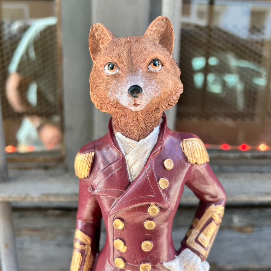 Figura Zorro Elegante
