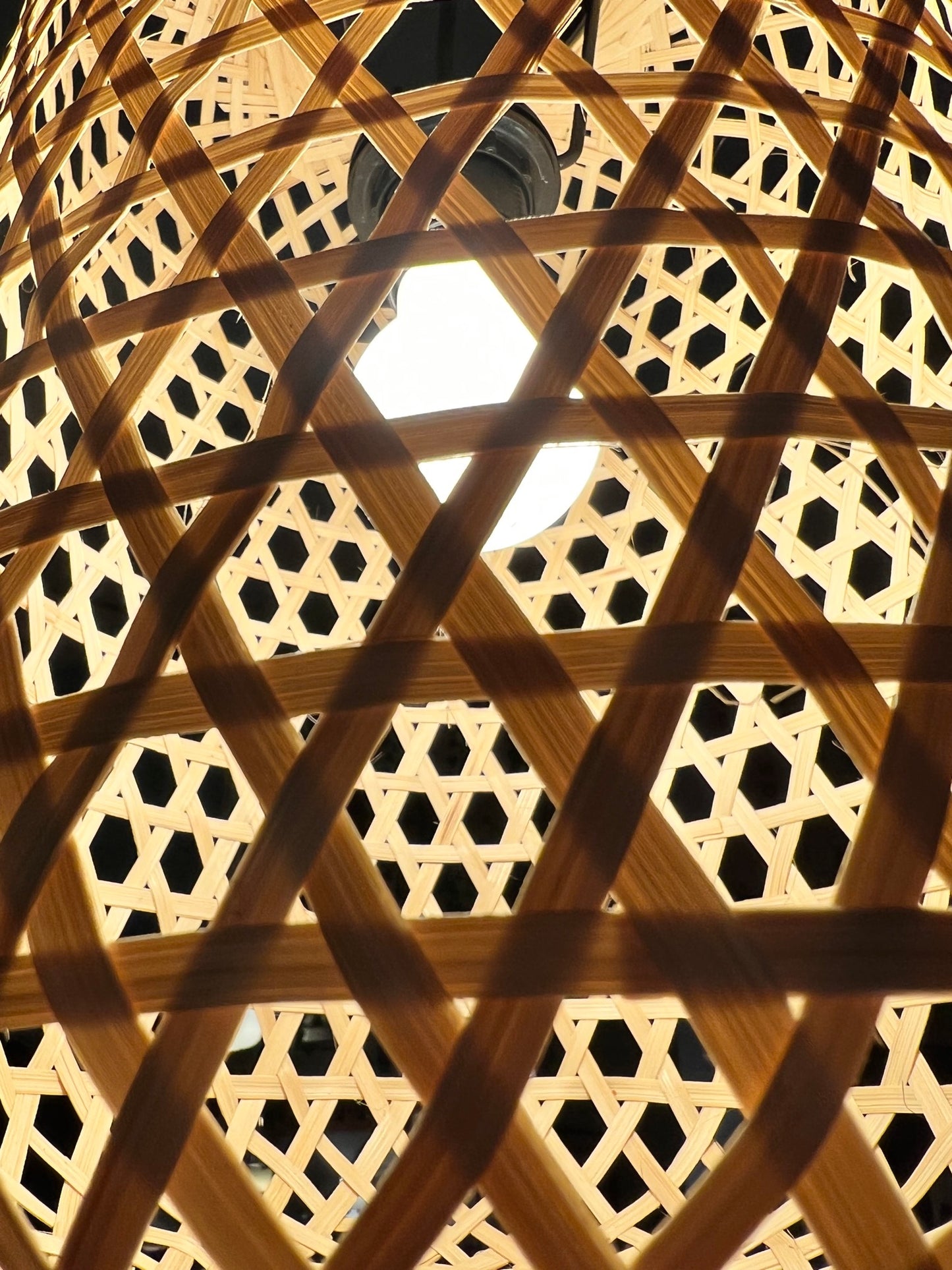 Lampara Techo Bambu natural trenzado