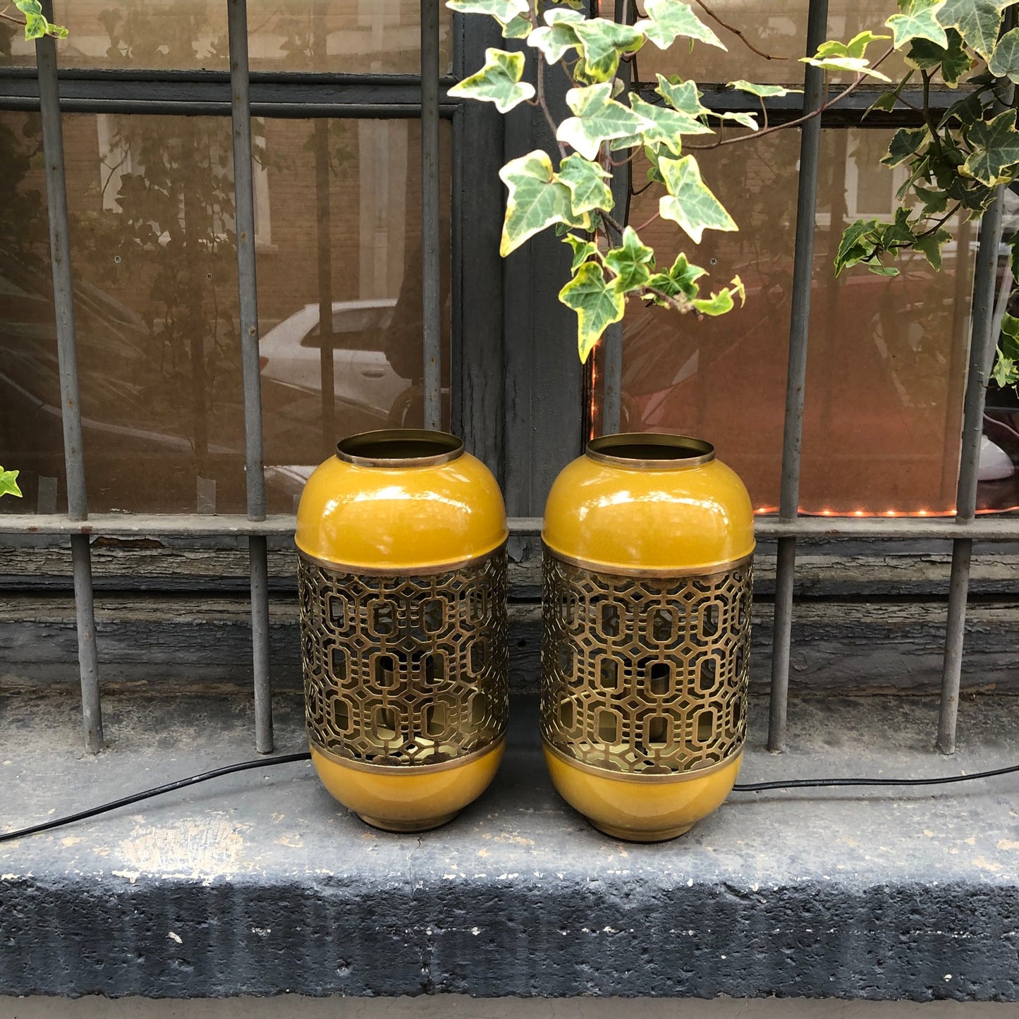 Lampara sobremesa metálica estilo oriental