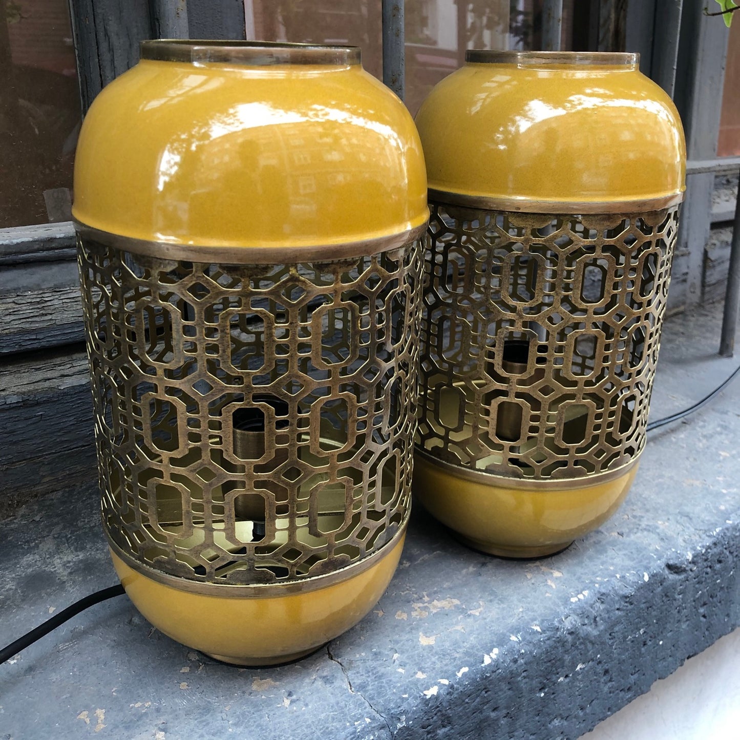 Lampara sobremesa metálica estilo oriental