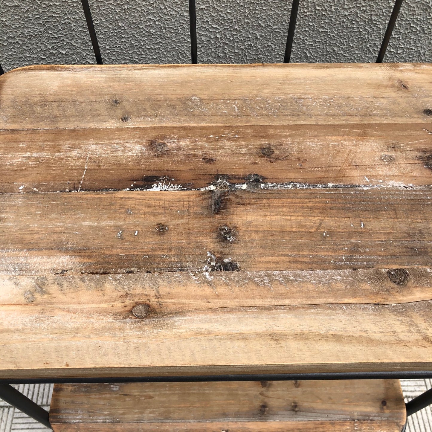 Estanteria de suelo metal y madera