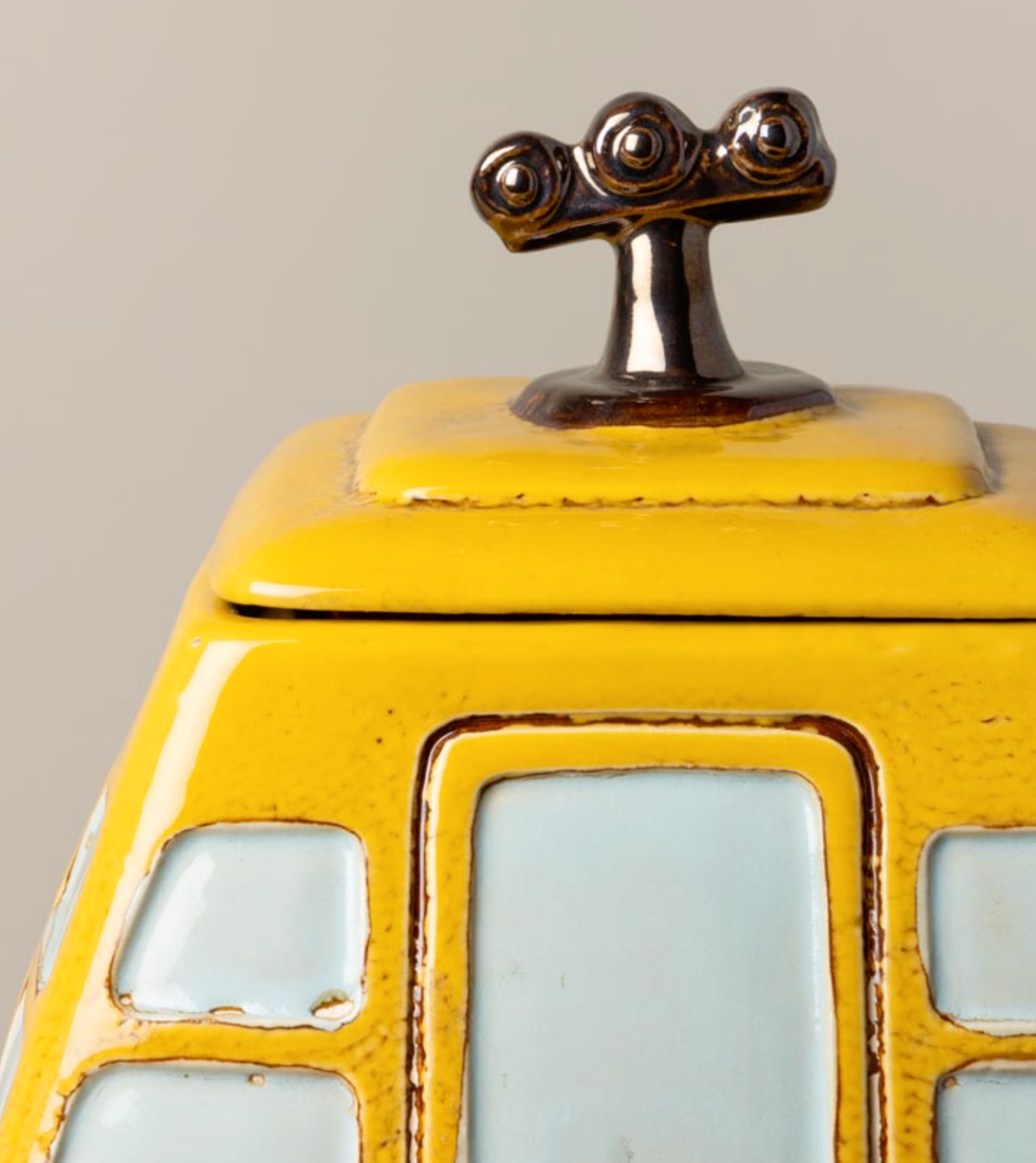 Caja Teleférico Amarillo
