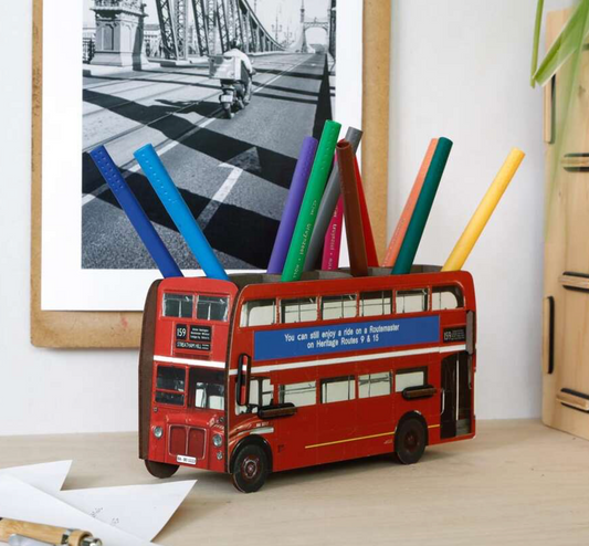 Portalapices autobus ingles