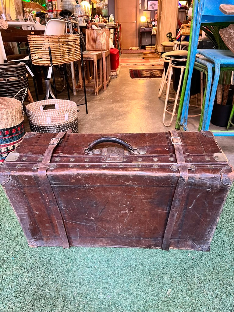 Maleta antigua de cuero – Potsdam Deco - Main Image