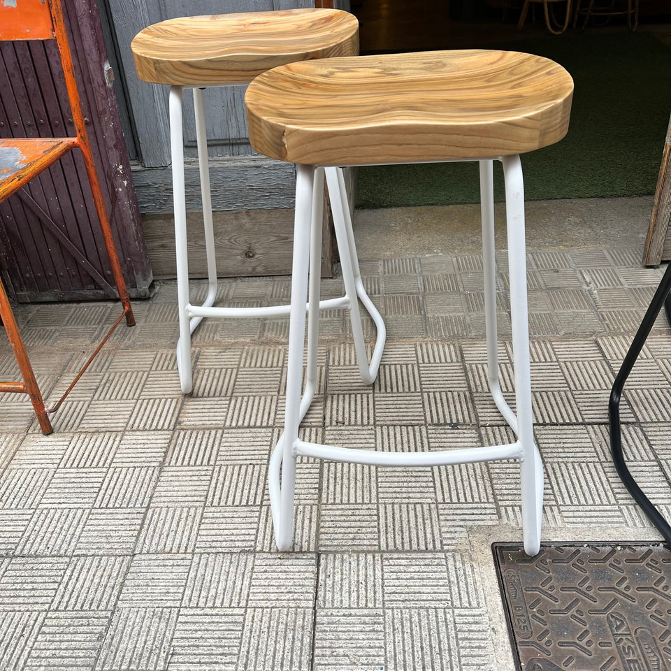 Taburete 65 cm blanco madera maciza