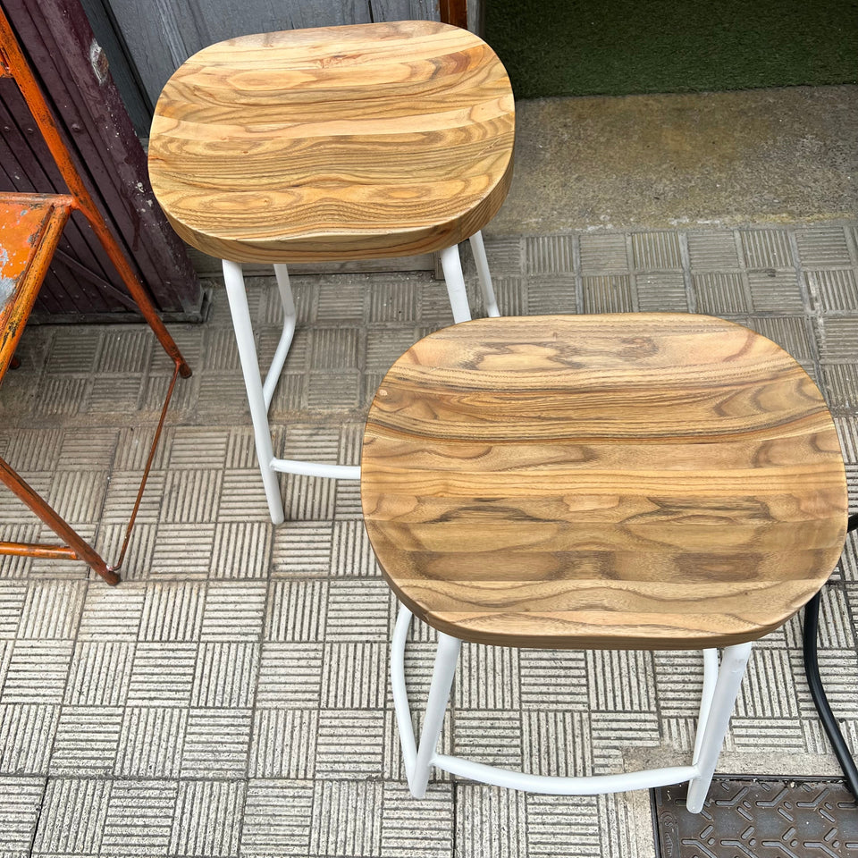 Taburete 65 cm blanco madera maciza