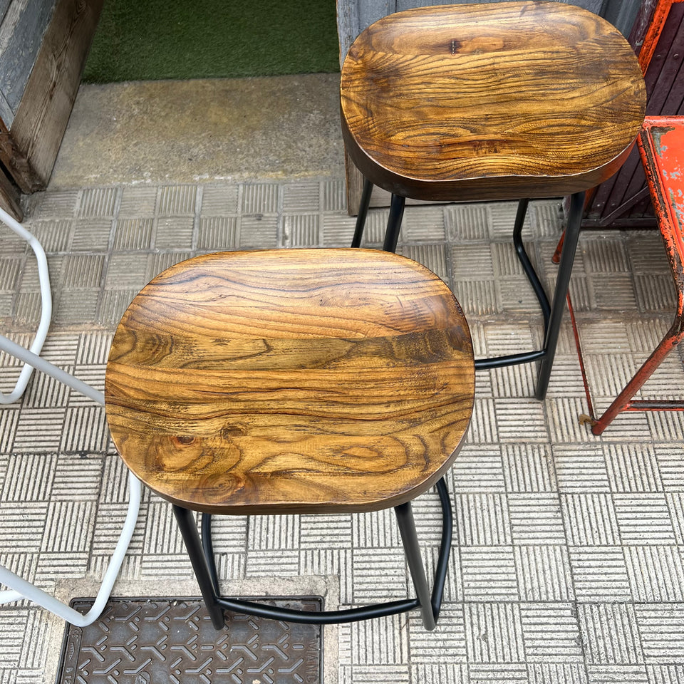 Taburete 65 cm negro madera maciza