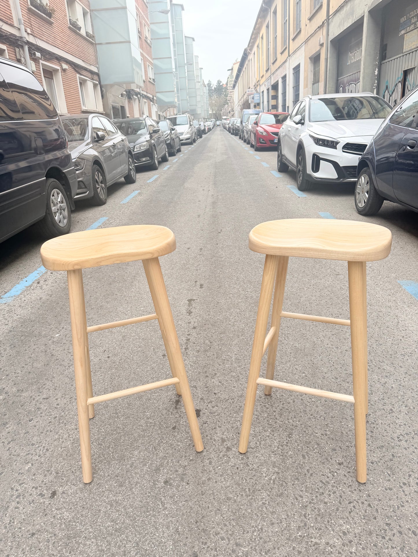 Taburete madera maciza