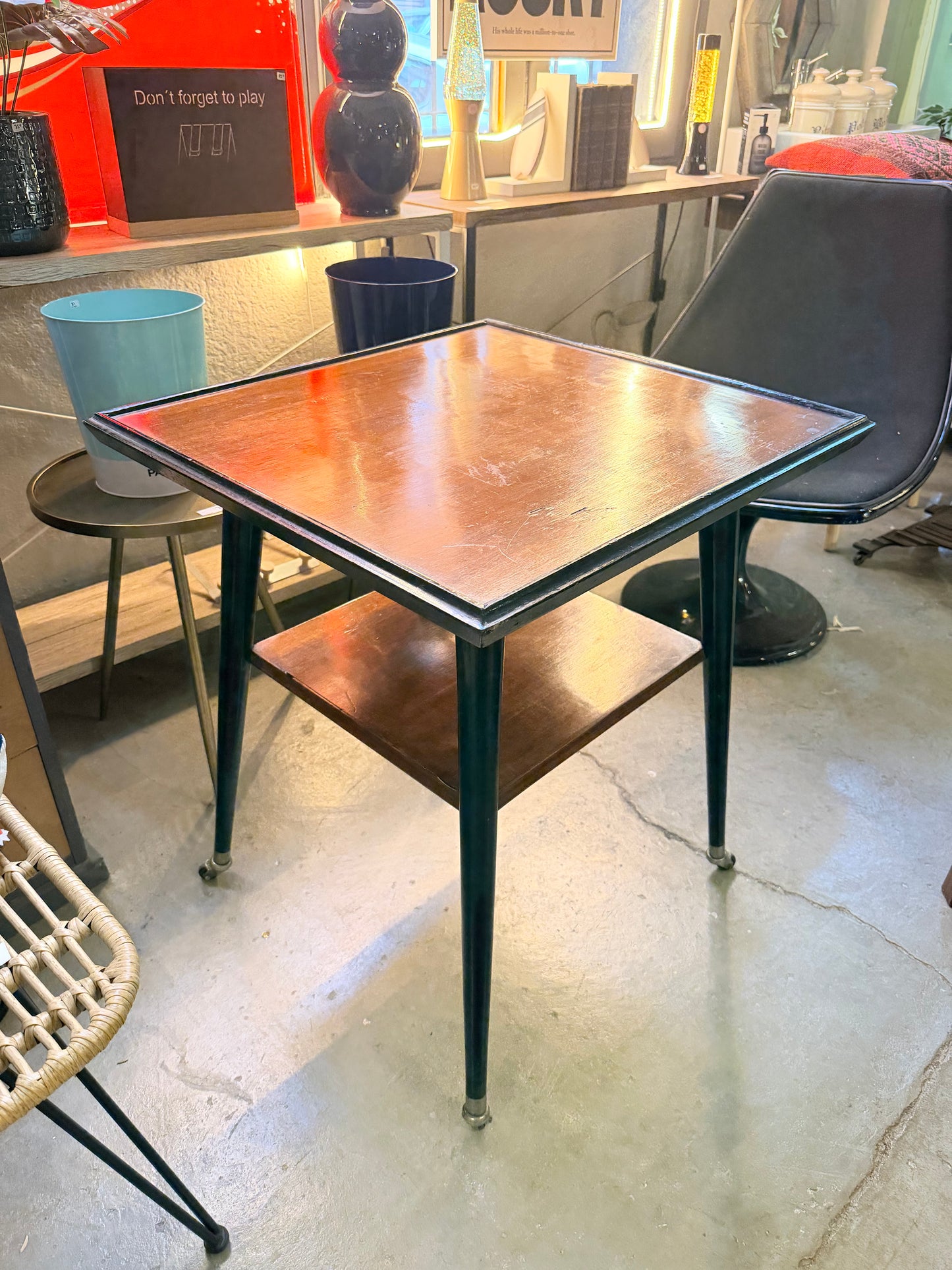 Mesa cuadrada