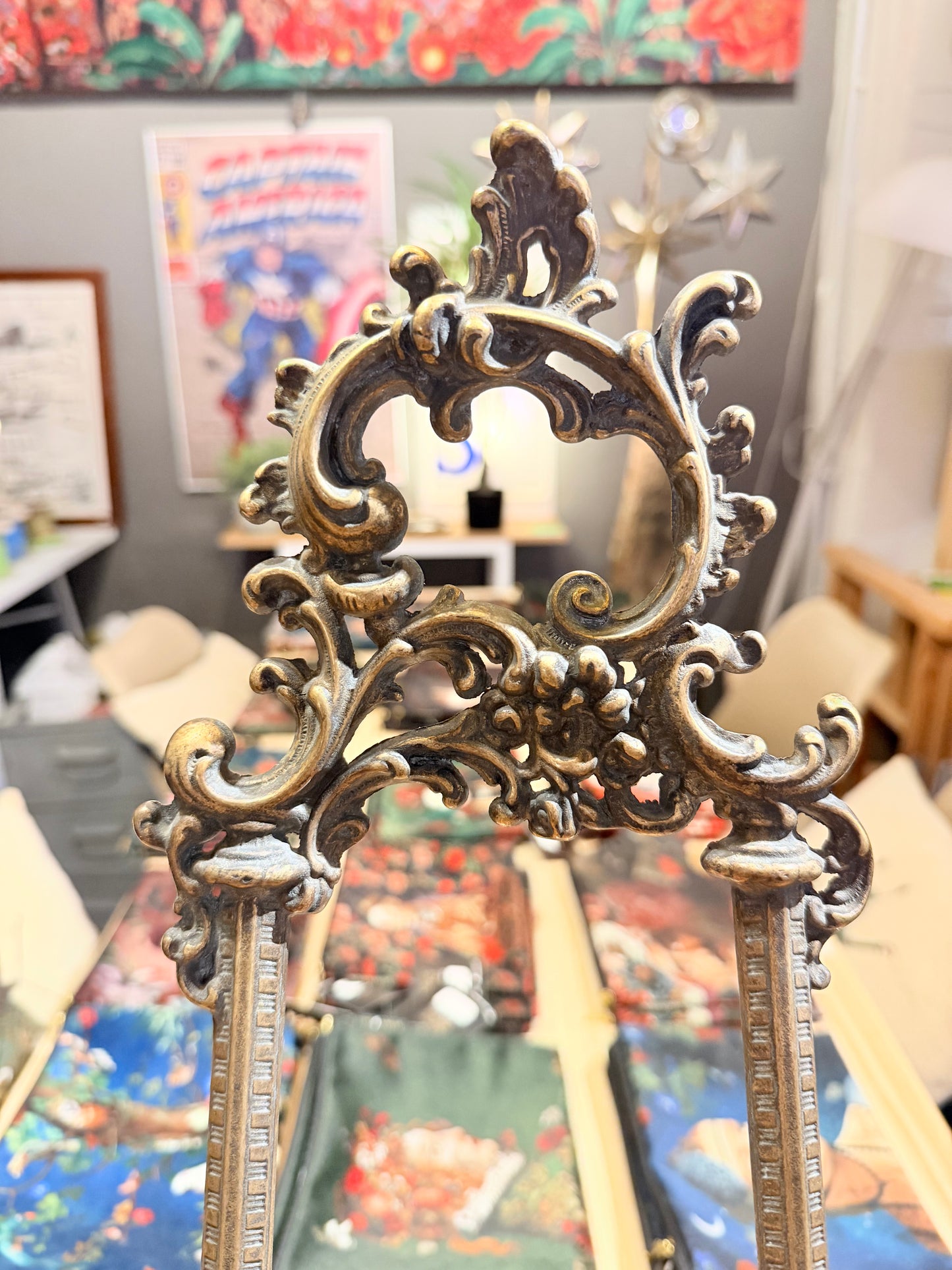 Soporte metálico antiguo