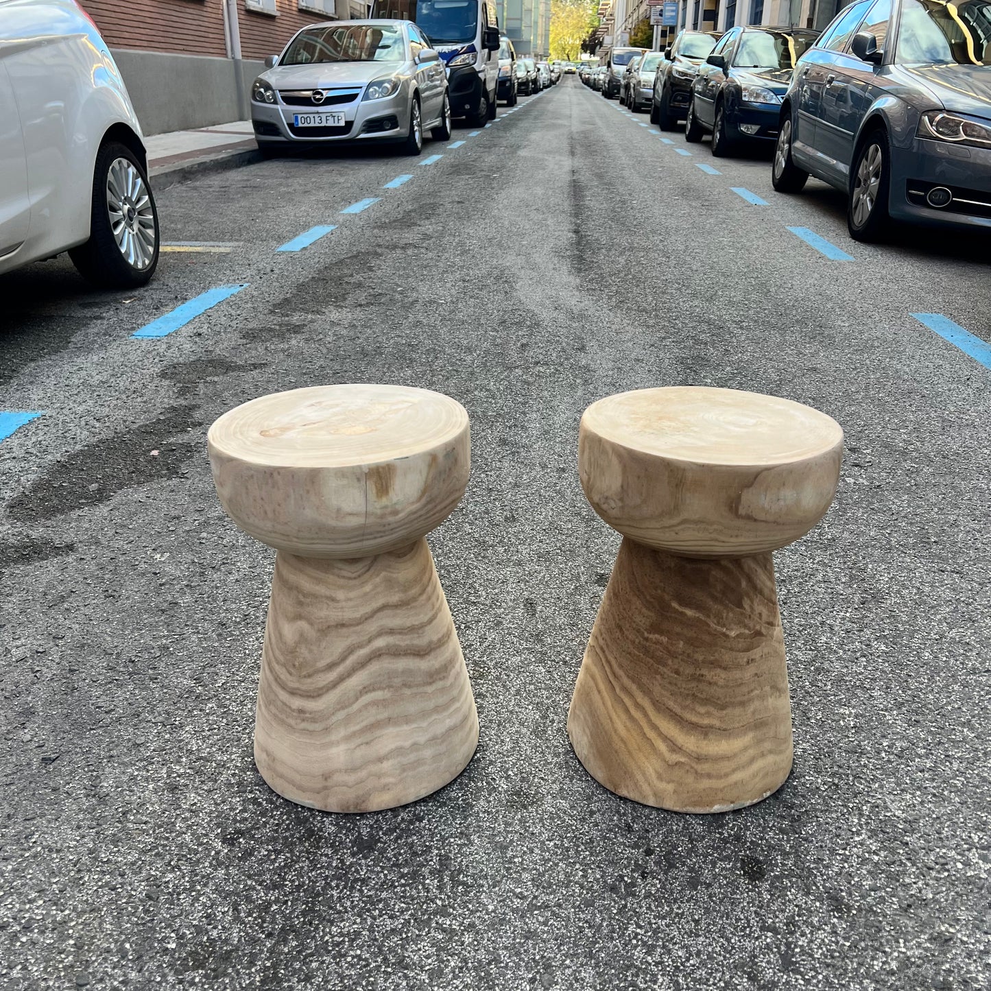 Taburete/peana madera maciza
