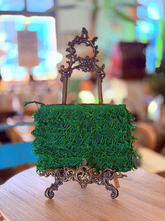 Bolso mano flecos verde