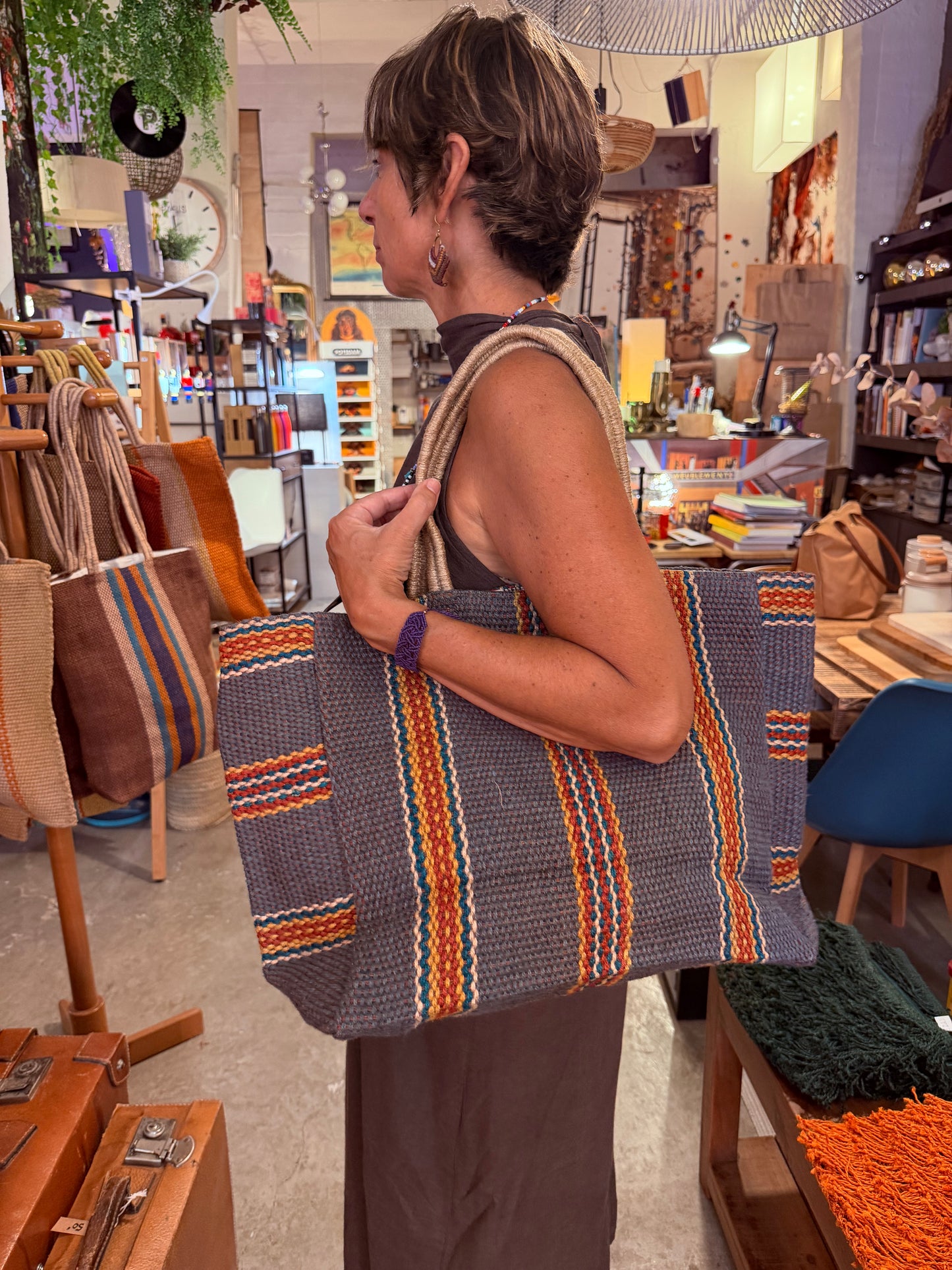 Bolso Yute en gris oscuro