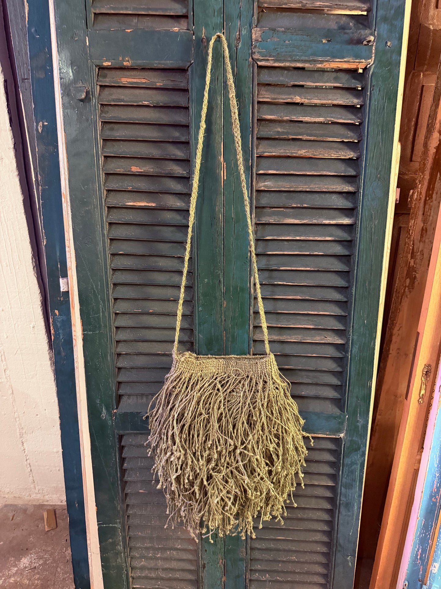 Bolso flecos oliva