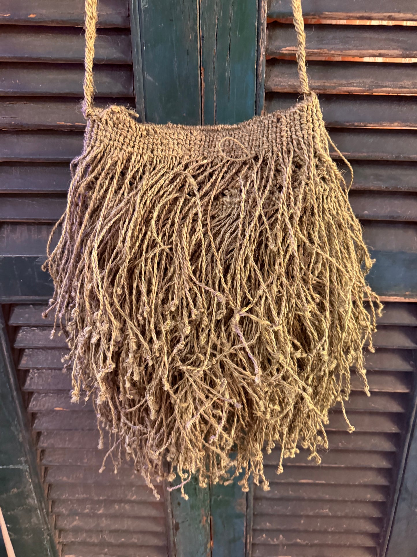 Bolso flecos oliva