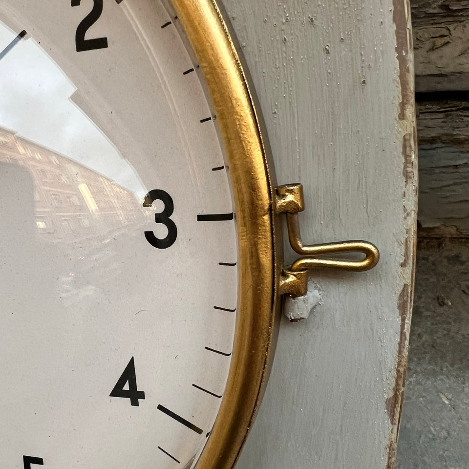 Reloj con cristal convexo
