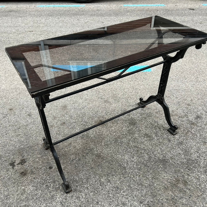 Mesa pata de forja y sobre de cristal