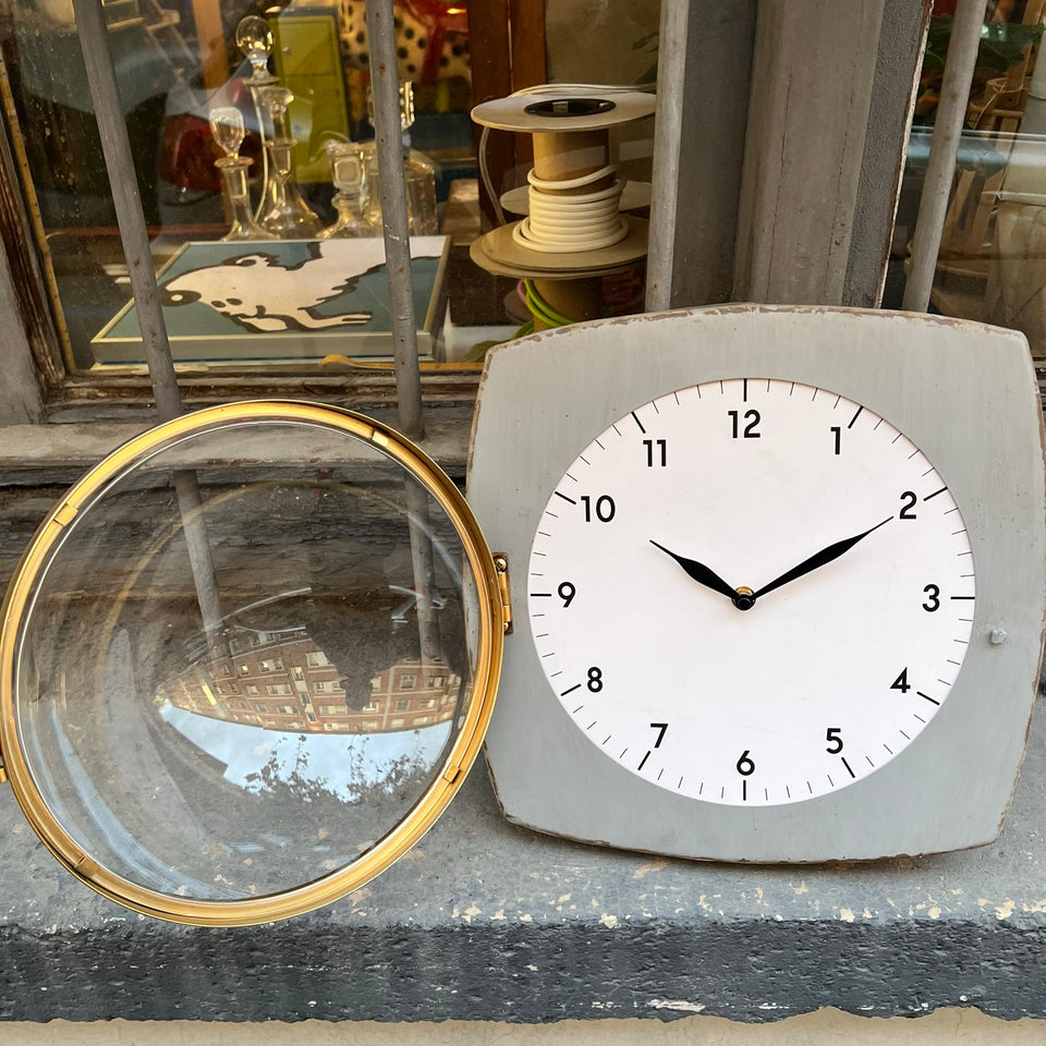Reloj con cristal convexo
