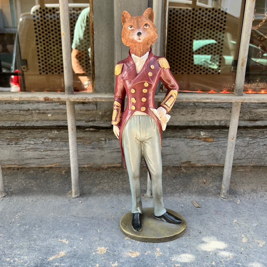 Figura Zorro Elegante