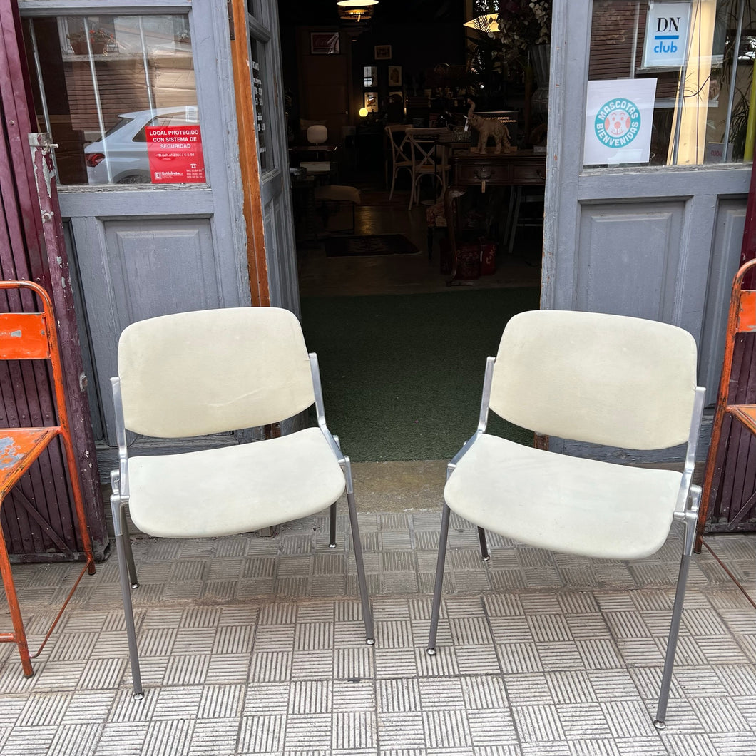 Silla DSC 106