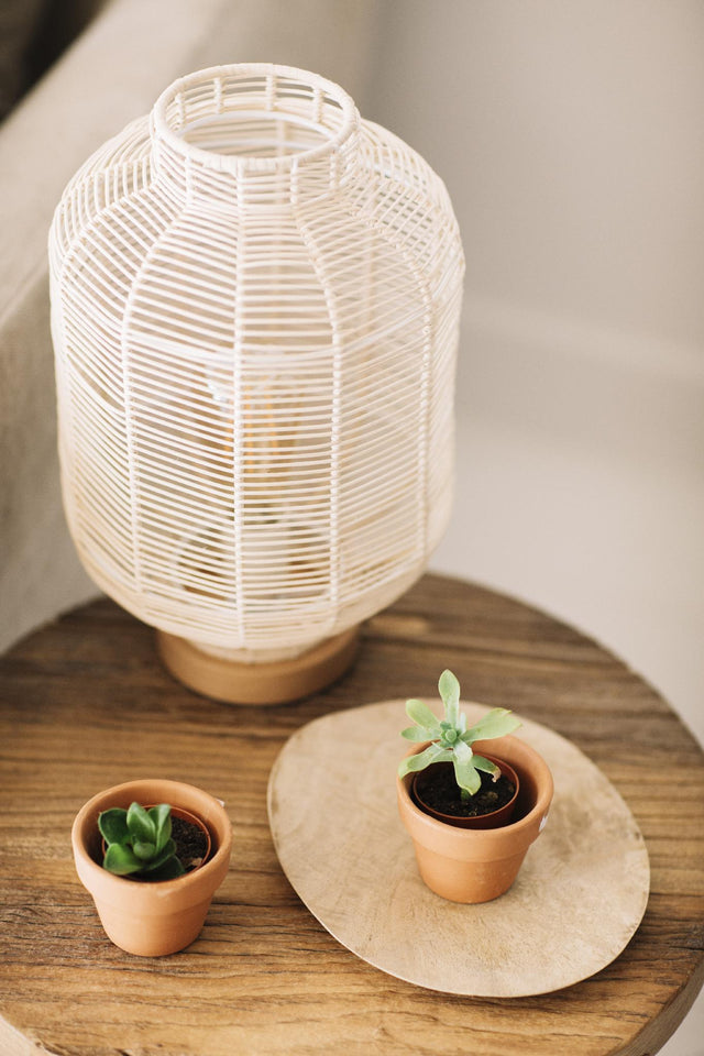 Lampara de ratan y madera