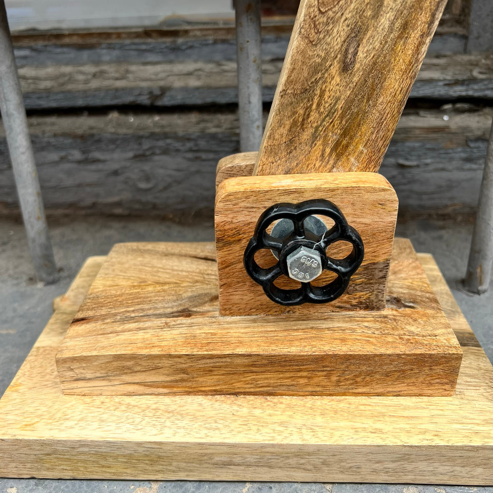 Lampara madera fontanero negra