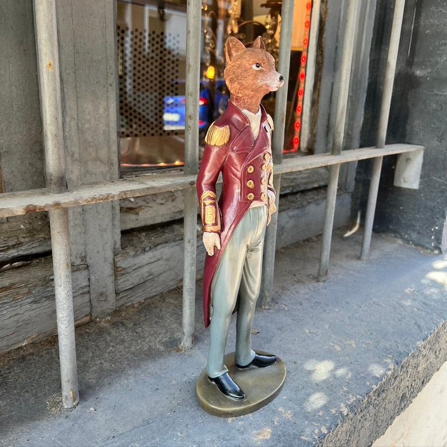 Figura Zorro Elegante