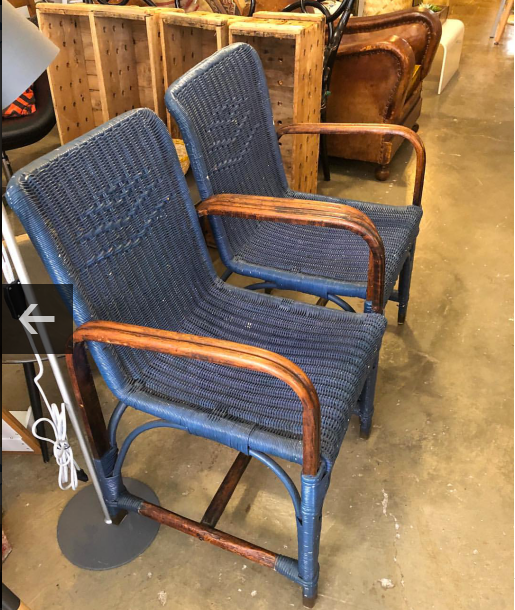 Silla mimbre azul