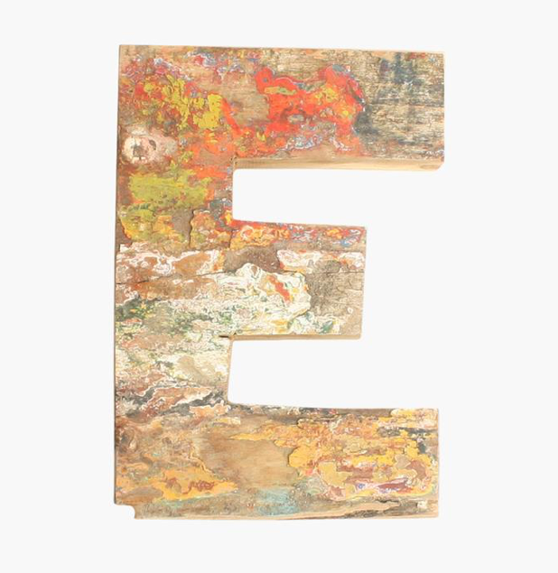 Letra E de madera