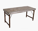 Mesa de madera blanca