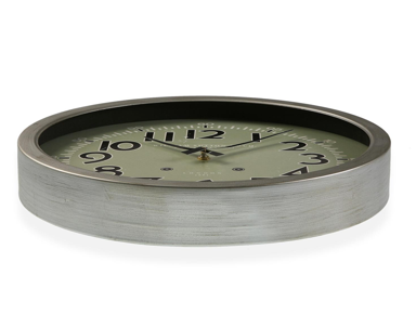 Reloj verde y metal