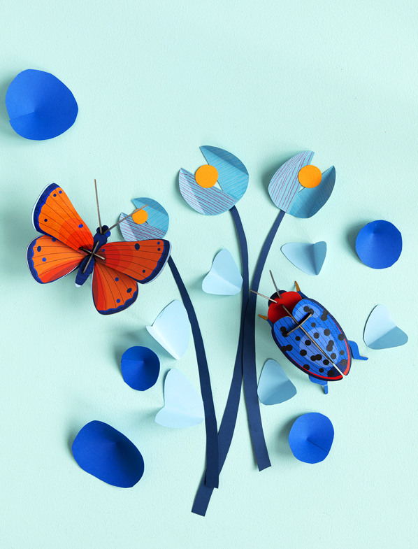 Figura Escarabajo Azul y Rojo Carton Puzle