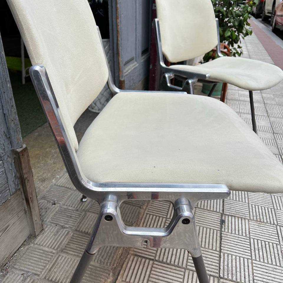 Silla DSC 106