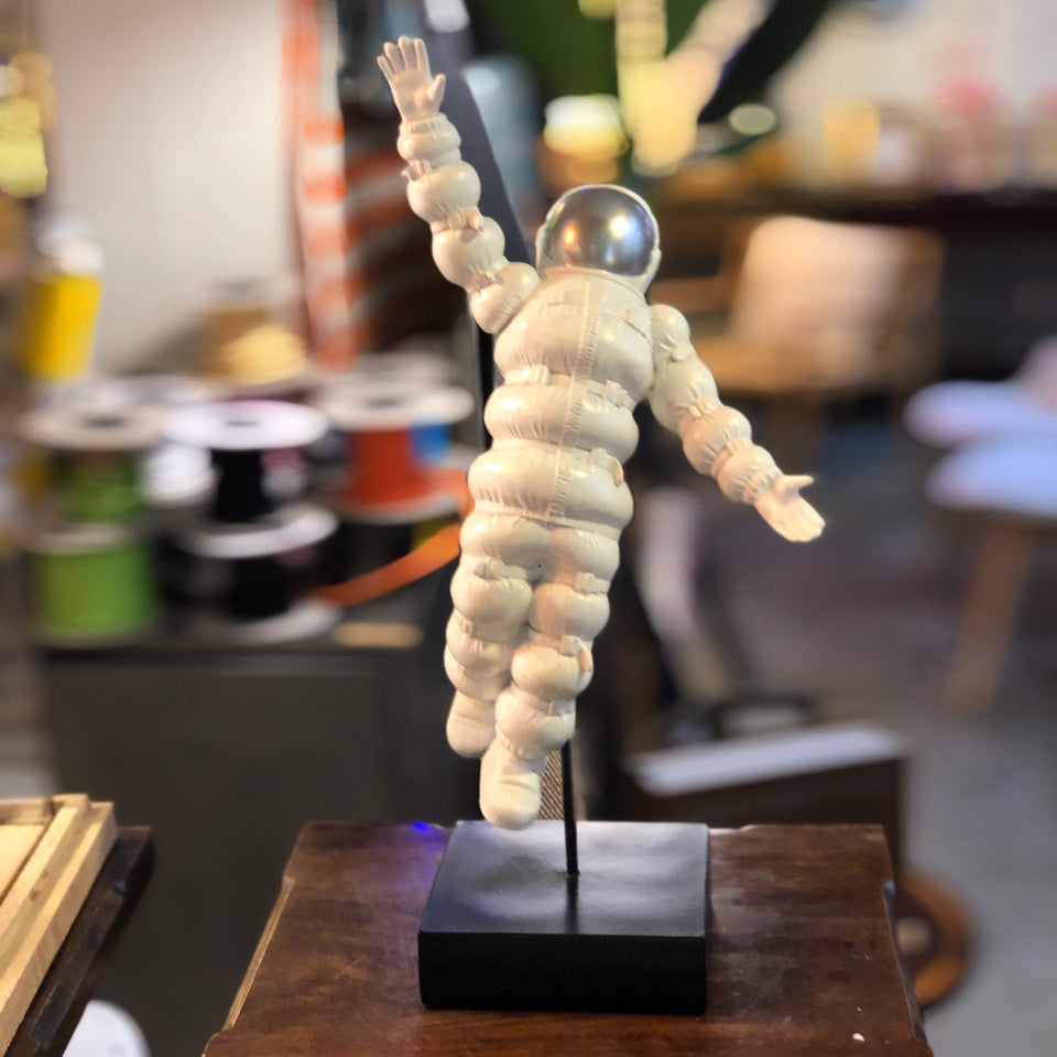 Escultura Astronauta