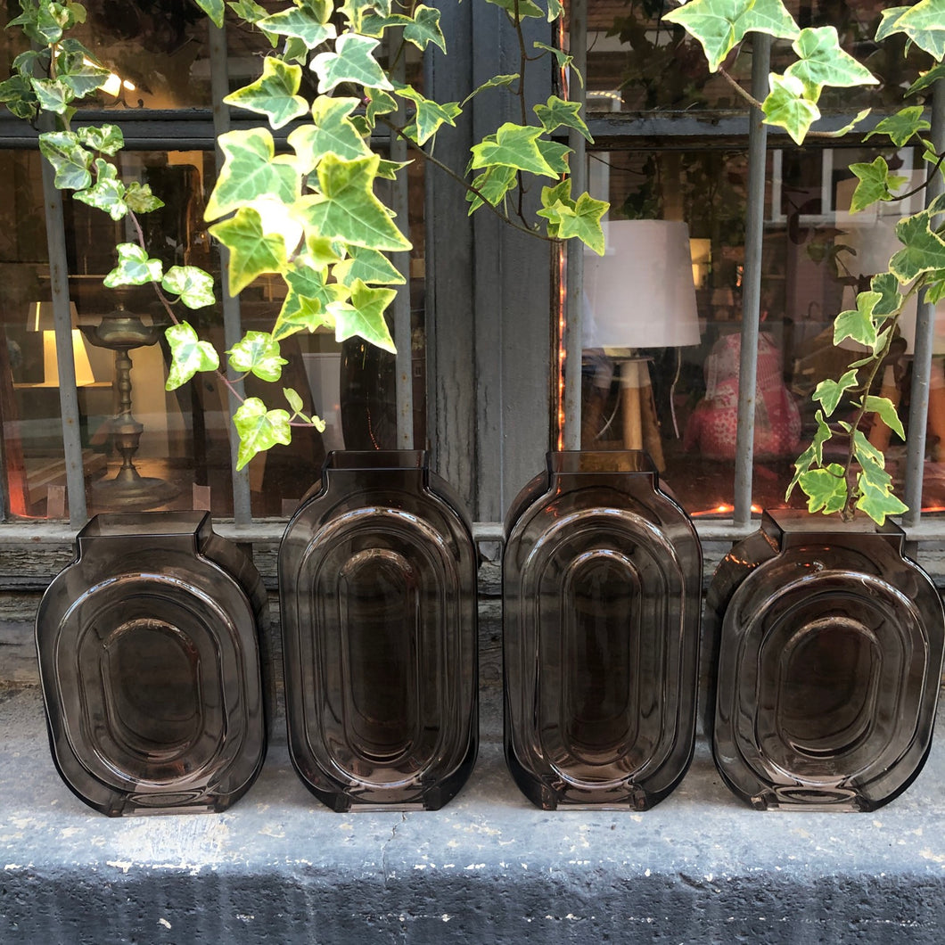 Jarron marron art deco ancho