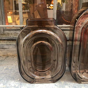 Jarron marron art deco ancho