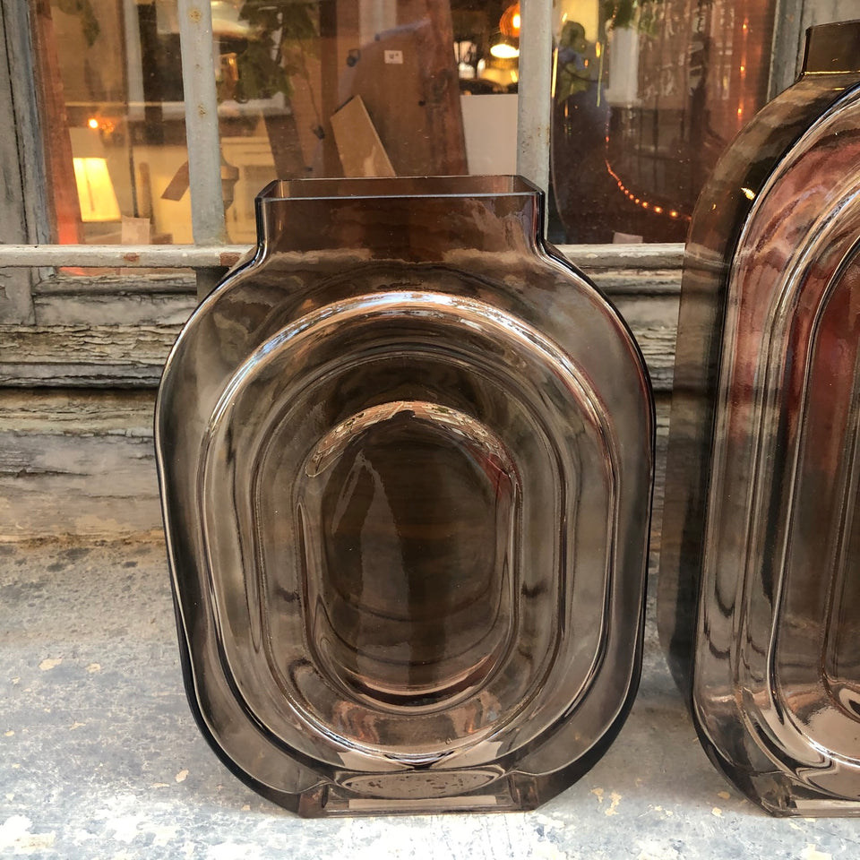 Jarron marron art deco ancho