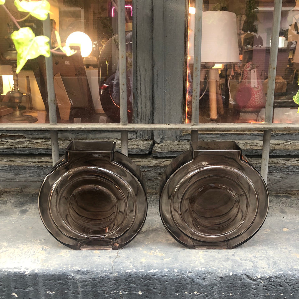 Jarron marron art deco redondo