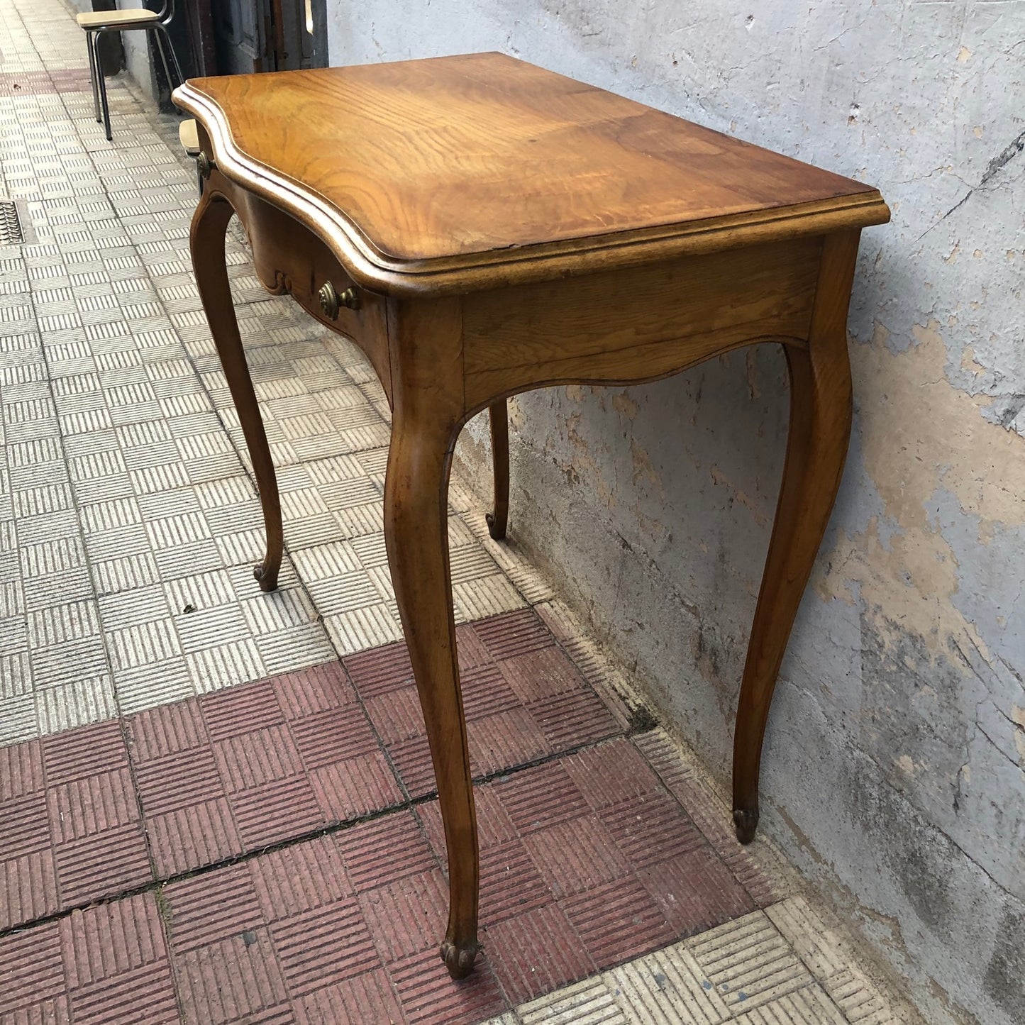 Consola de madera con cajón