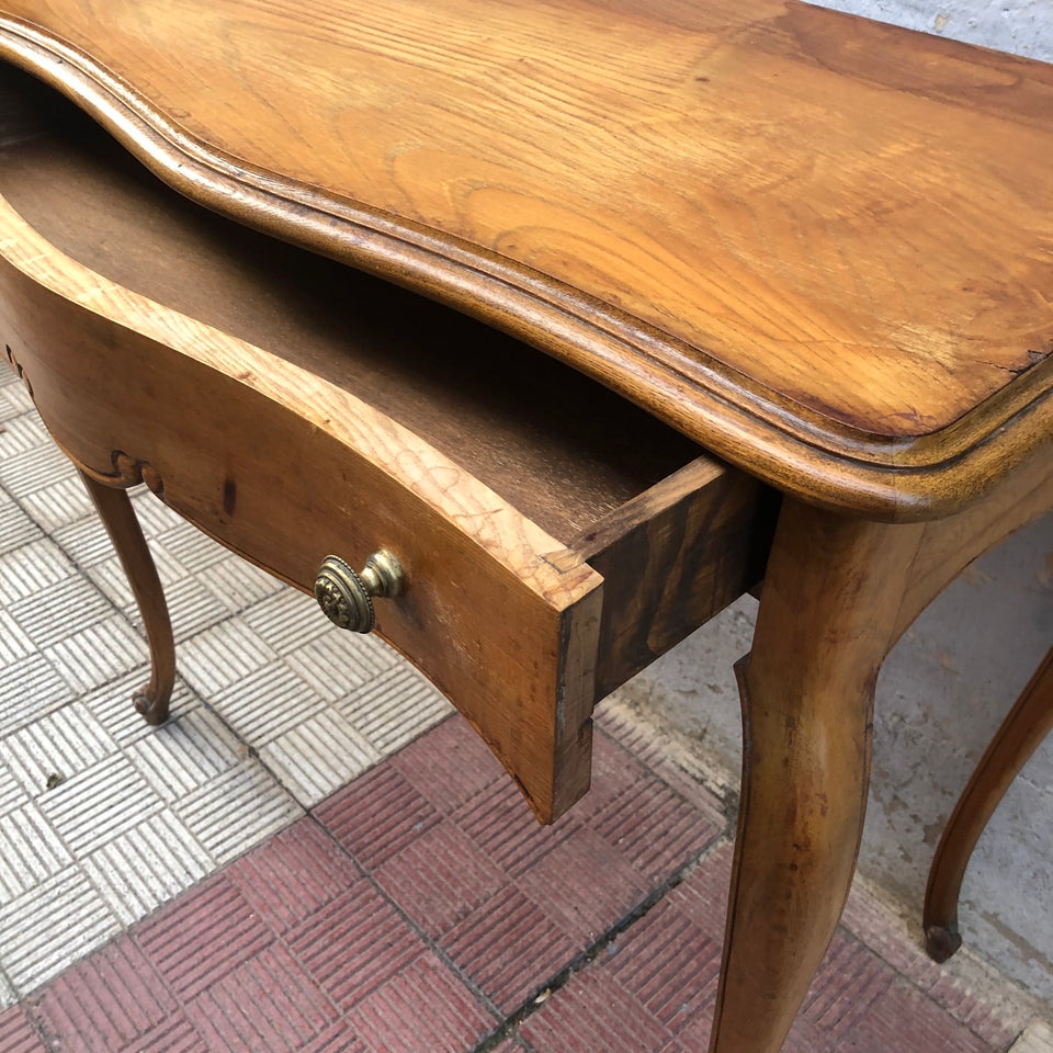 Consola de madera con cajón