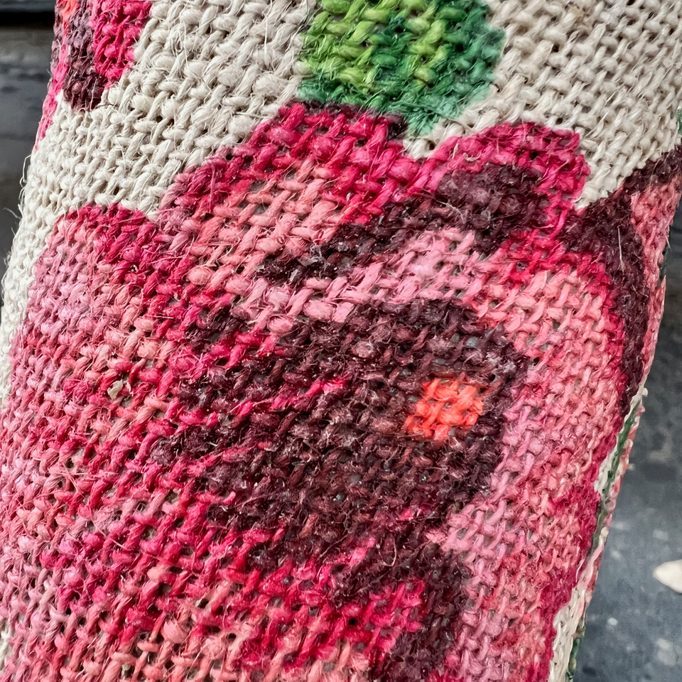 Cabeza de jirafa tela flores