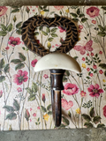 Perchero doble con madera floreada