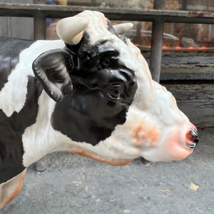 Figura vaca ceramica C. Martino