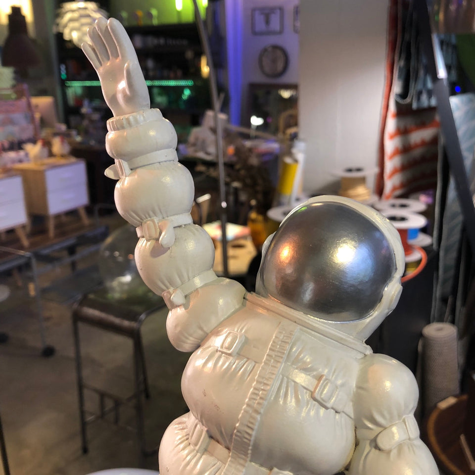 Escultura Astronauta