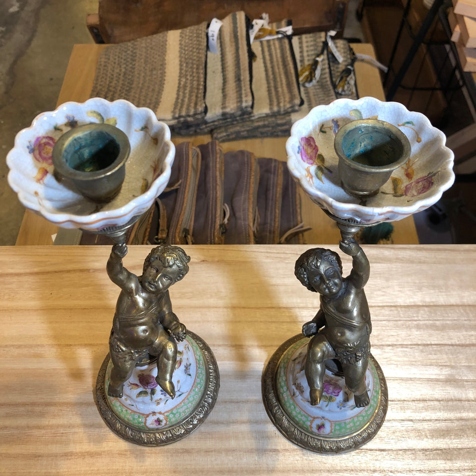 Pareja candelabros antiguos
