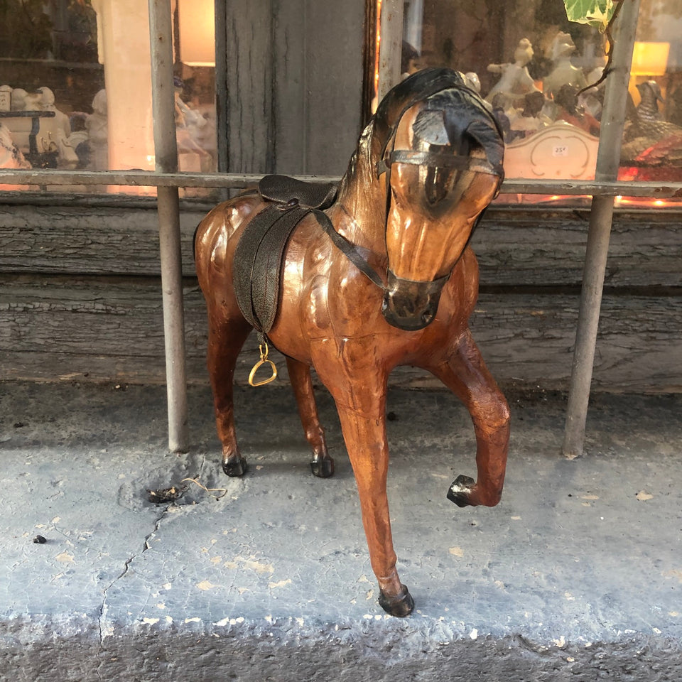 Caballo de cuero