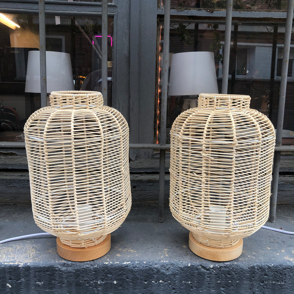 Lampara de ratan y madera