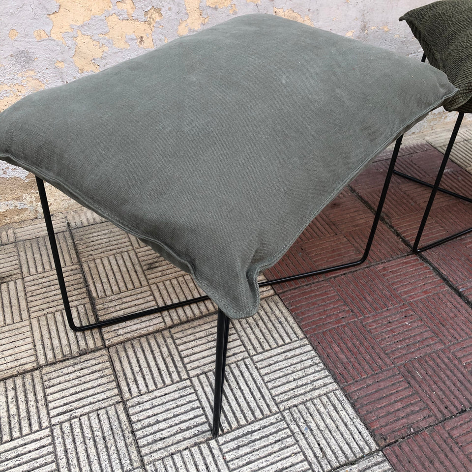 Banqueta tapizada verde