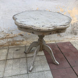 Mesa auxiliar gris